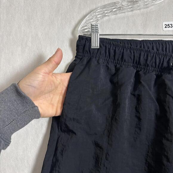 NIKE Sportswear Women's Medium Black Woven Nylon Essential Oversized Cargo Pants - Picture 5 of 15